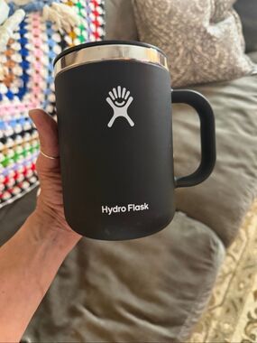 Hydro Flask Black Stainless Steel TempShield Insulated Coffee Mug with Lid 24 oz